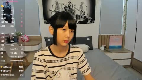 Yena and Gabby online show from April 7, 7:53 am