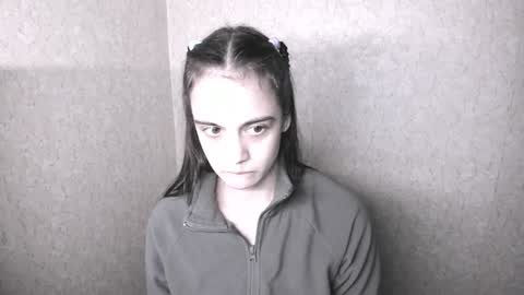 littleashleyy online show from December 28, 6:29 pm