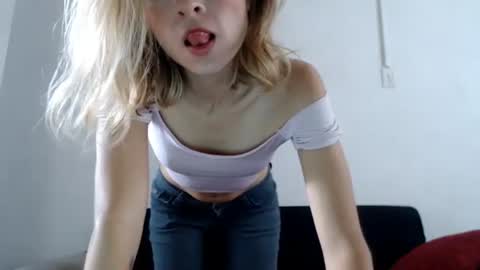 sofia online show from May 22, 2:01 pm