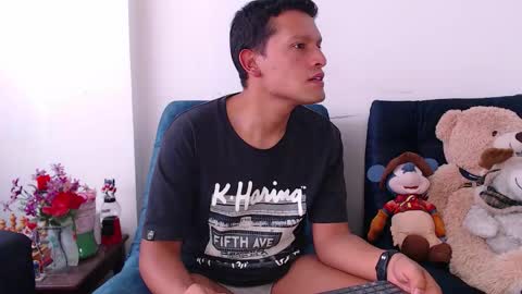 Manu online show from February 9, 8:46 pm