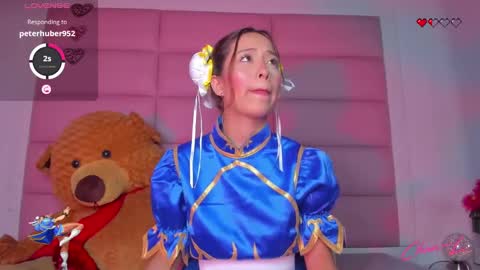 Snapshot of littlee_emma_ chatting on January 27, 6:19 am littlee_emma_ online show from January 27, 6:19 am