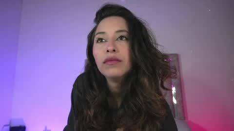 littlee_emma_ online show from March 31, 12:23 am