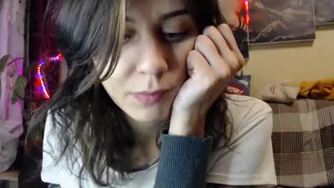 Snapshot of littlehappines chatting on February 10, 8:31 pm littlehappines online show from February 10, 8:31 pm