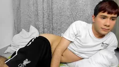 Snapshot of littlejames_ chatting on June 11, 2:53 am James online show from June 11, 2:53 am