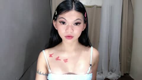 littlelace_ online show from June 21, 12:13 am