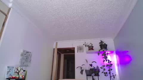 Snapshot of littlelaksmi chatting on July 24, 10:52 pm Laksmi online show from July 24, 10:52 pm