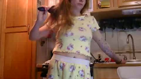 littleleo96 online show from February 10, 7:12 am