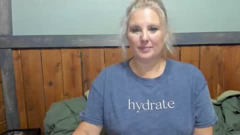 lisanixs online show from September 12, 6:19 pm