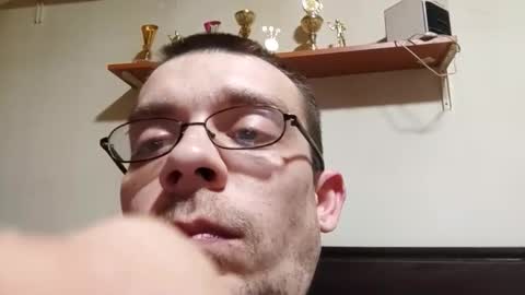 Snapshot of littlelover89 chatting on May 14, 10:27 pm Littlelover89s online show from May 14, 10:27 pm