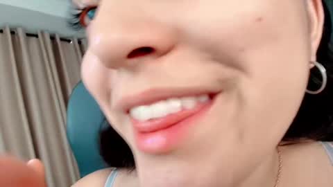 Snapshot of littlemolly_pregnant chatting on October 3, 10:29 pm Sarahs Room online show from October 3, 10:29 pm