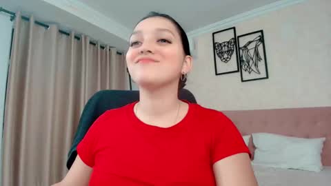 Snapshot of littlemolly_pregnant chatting on November 7, 11:16 pm Sarahs Room online show from November 7, 11:16 pm