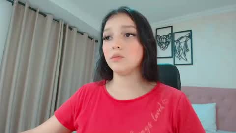 Sarahs Room online show from July 29, 10:41 pm