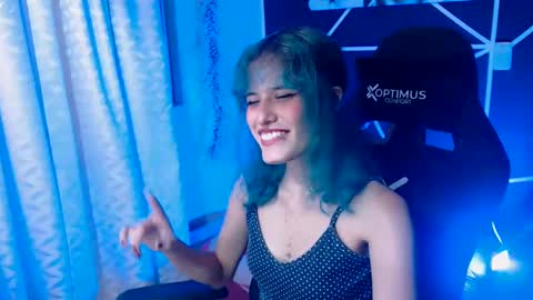 LAUREN online show from October 2, 12:50 am