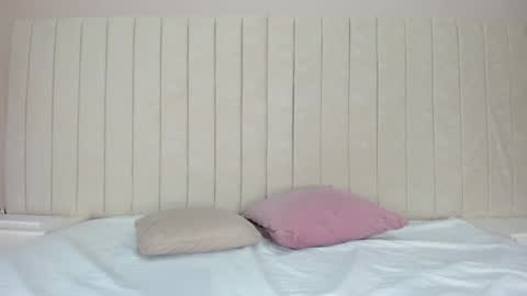 Snapshot of littleoliviia_ chatting on February 1, 12:58 pm im olivia IG littleolivia01 online show from February 1, 12:58 pm