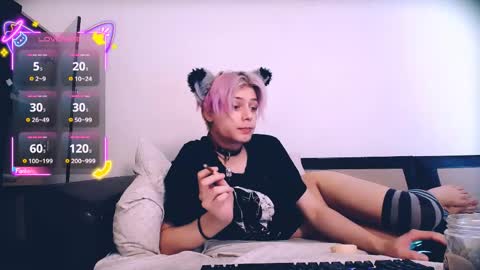 Snapshot of littlepinkcat chatting on May 28, 6:00 am Felix online show from May 28, 6:00 am