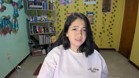 Mia  Wednesday to Sunday 730 am to 1030 am Colombian Hour D online show from February 17, 4:53 am