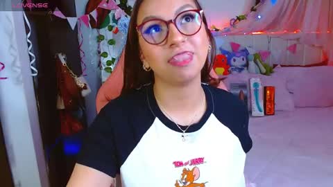 Snapshot of littlerouse_ chatting on July 24, 8:45 am Ruby Rouse online show from July 24, 8:45 am