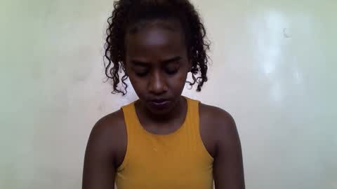 littlesandie online show from September 14, 5:39 am