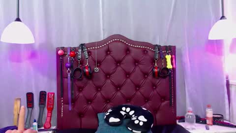 littlesophie_dbs online show from March 24, 10:04 pm