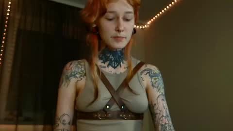 Niki  free tg channel with some photos gifs and info about streams  online show from February 22, 4:40 pm