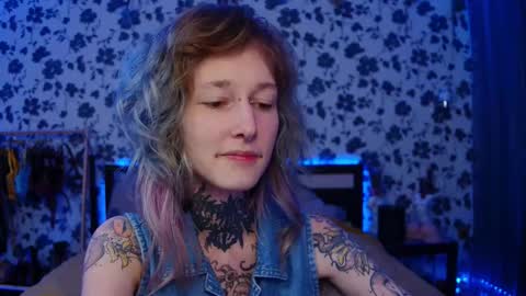 Niki  free tg channel with some photos gifs and info about streams  online show from October 8, 1:42 pm