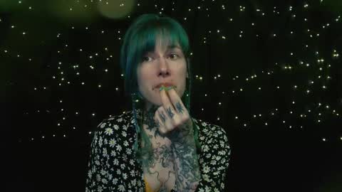 Niki  free tg channel with some photos gifs and info about streams  online show from November 10, 11:20 am