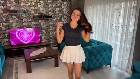 Snapshot of littlesweetyy chatting on October 10, 3:00 pm little sweety online show from October 10, 3:00 pm