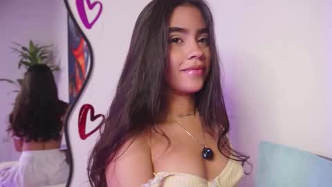 littletammy_ online show from November 26, 3:02 pm