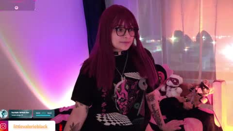 Snapshot of littlevalerie chatting on May 13, 3:15 am Valerie online show from May 13, 3:15 am