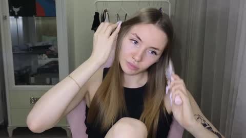 Eliana online show from January 18, 2:12 pm