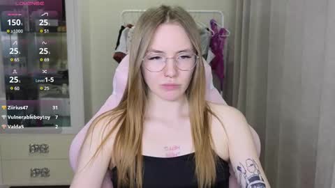 Eliana online show from February 20, 2:13 pm