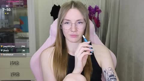 Eliana online show from March 8, 3:13 pm