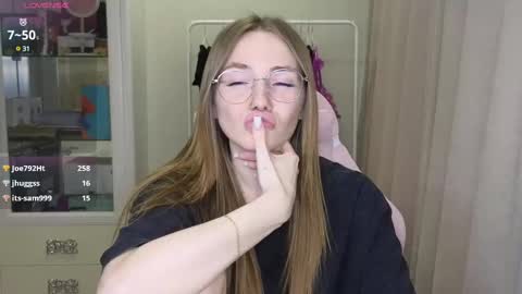 Eliana online show from March 10, 2:05 pm