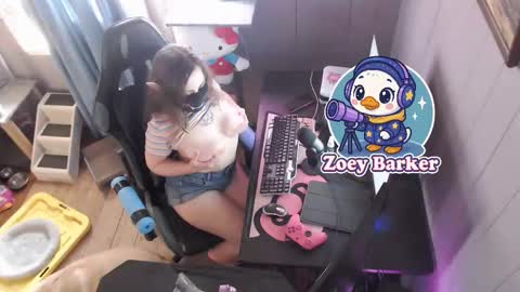 Snapshot of littlezoey2007 chatting on September 19, 6:59 am littlezoey2007 online show from September 19, 6:59 am