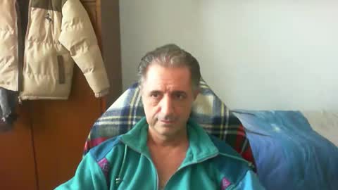 liuk53 online show from April 2, 1:20 pm