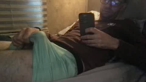 Snapshot of livetyy chatting on January 9, 2:42 pm livetyy online show from January 9, 2:42 pm