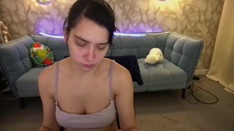 liviashy online show from January 11, 8:14 pm