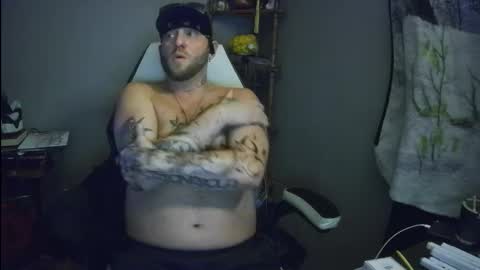 livingpuddle online show from November 27, 2:24 am