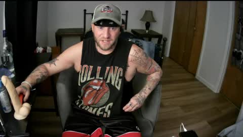 livingpuddle online show from April 20, 2:36 am