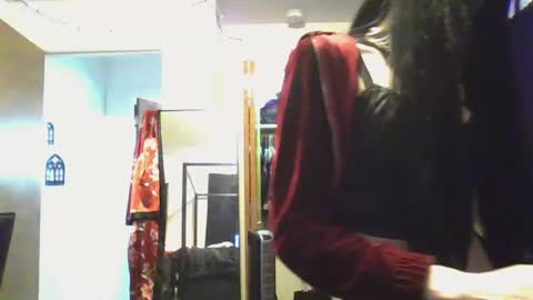 Snapshot of livmirage chatting on February 5, 10:55 pm Liv Mirage online show from February 5, 10:55 pm