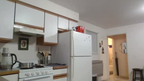 Snapshot of livmirage chatting on February 27, 3:04 am Liv Mirage online show from February 27, 3:04 am