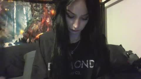 Snapshot of livmirage chatting on March 5, 3:40 am Liv Mirage online show from March 5, 3:40 am