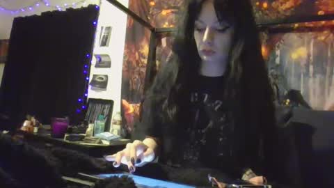 Snapshot of livmirage chatting on March 8, 5:49 am Liv Mirage online show from March 8, 5:49 am