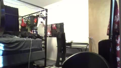 Snapshot of livmirage chatting on October 29, 10:55 pm Liv Mirage online show from October 29, 10:55 pm