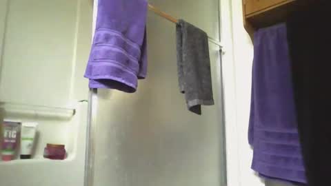 Snapshot of livmirage chatting on November 6, 8:10 pm Liv Mirage online show from November 6, 8:10 pm