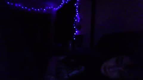 Snapshot of livmirage chatting on November 10, 5:28 am Liv Mirage online show from November 10, 5:28 am