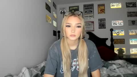 Snapshot of livvywinters chatting on January 9, 6:05 am Livvy online show from January 9, 6:05 am