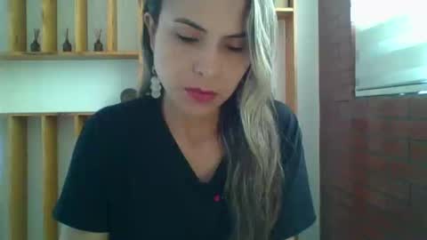 Snapshot of liz_28 chatting on October 10, 4:50 pm liz_28 online show from October 10, 4:50 pm