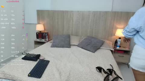 Snapshot of liz_ariza chatting on September 10, 2:22 am Liz online show from September 10, 2:22 am