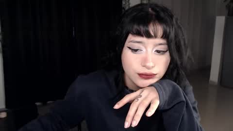 Elizabeth online show from February 7, 11:36 am